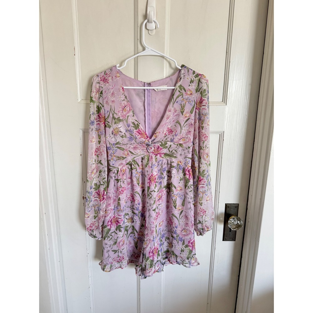 Storia light purple floral long sleeve romper size small